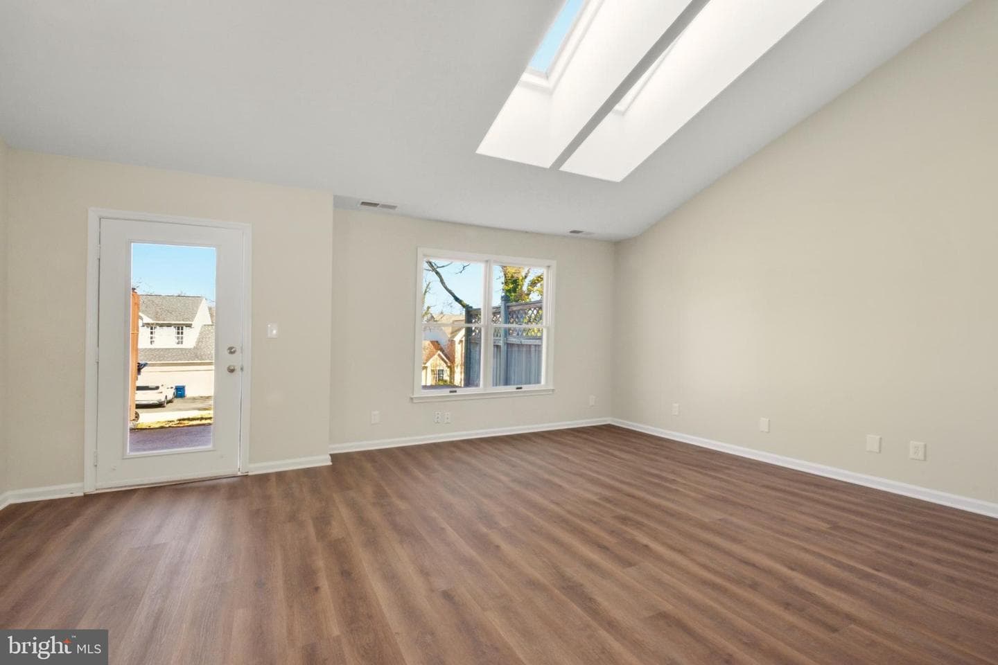 340 Harper Drive photo 3