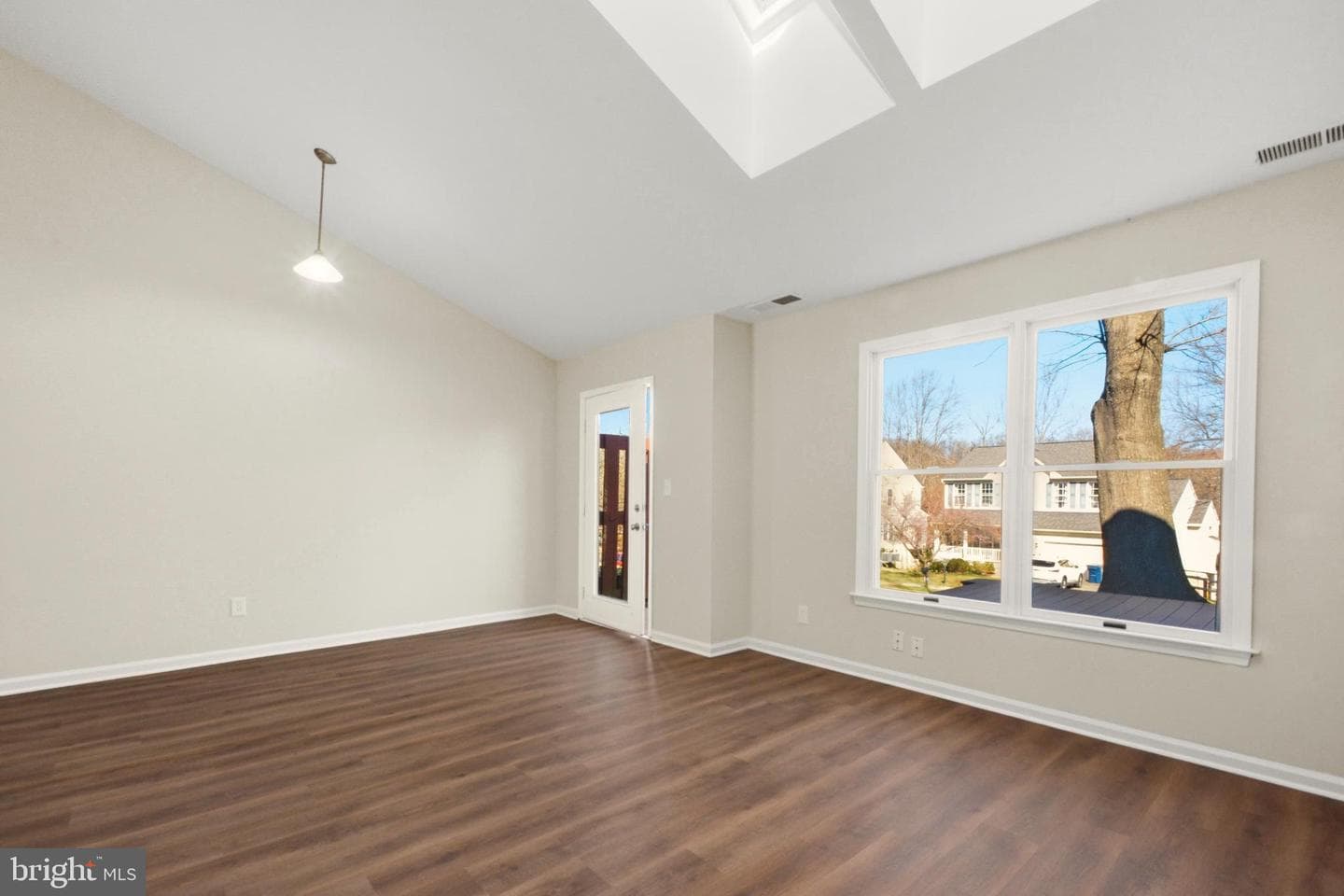 340 Harper Drive photo 4