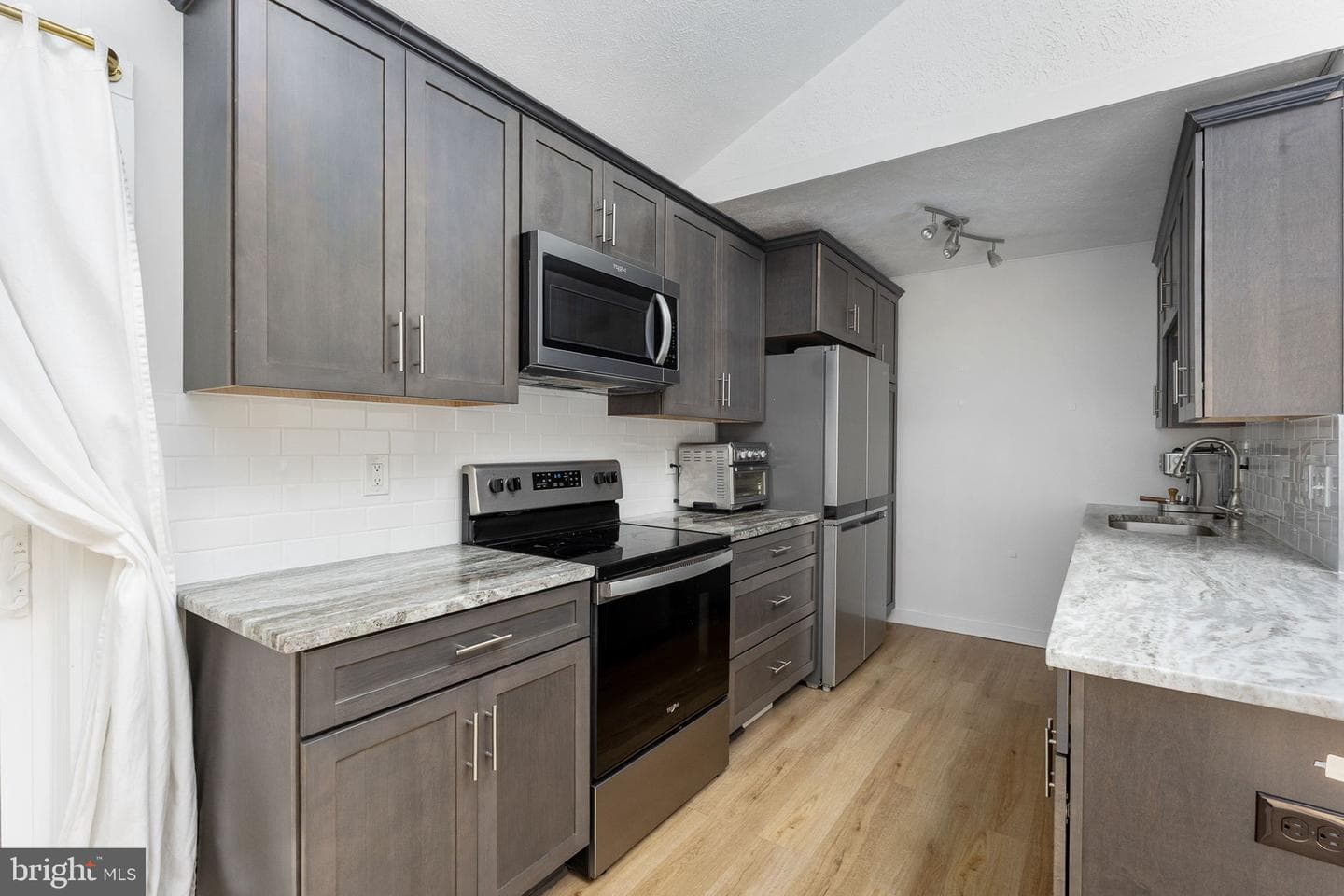 111 Tallwood Trail photo 3