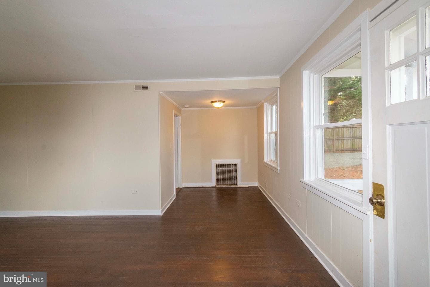 194 Morton St photo 15