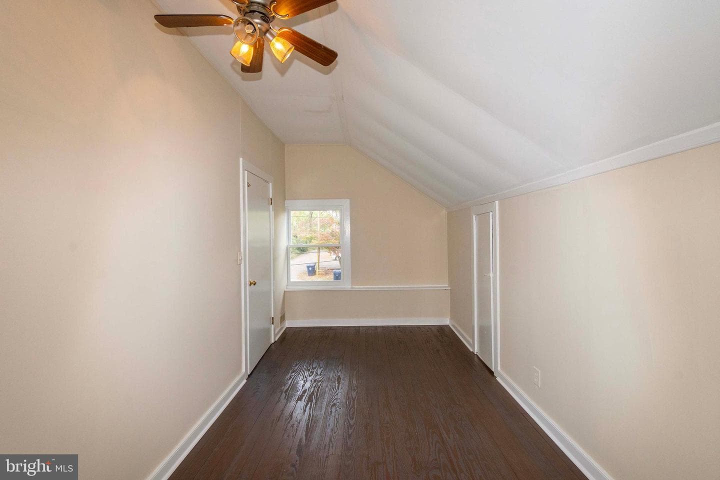194 Morton St photo 39