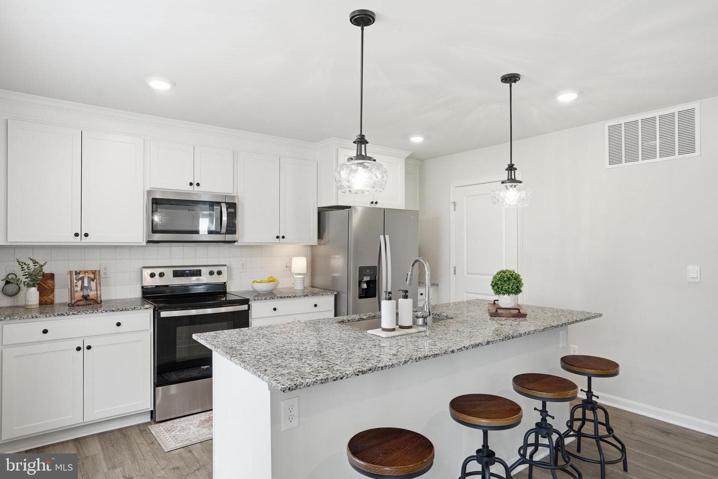 35623 Pine Needle Lane photo 18
