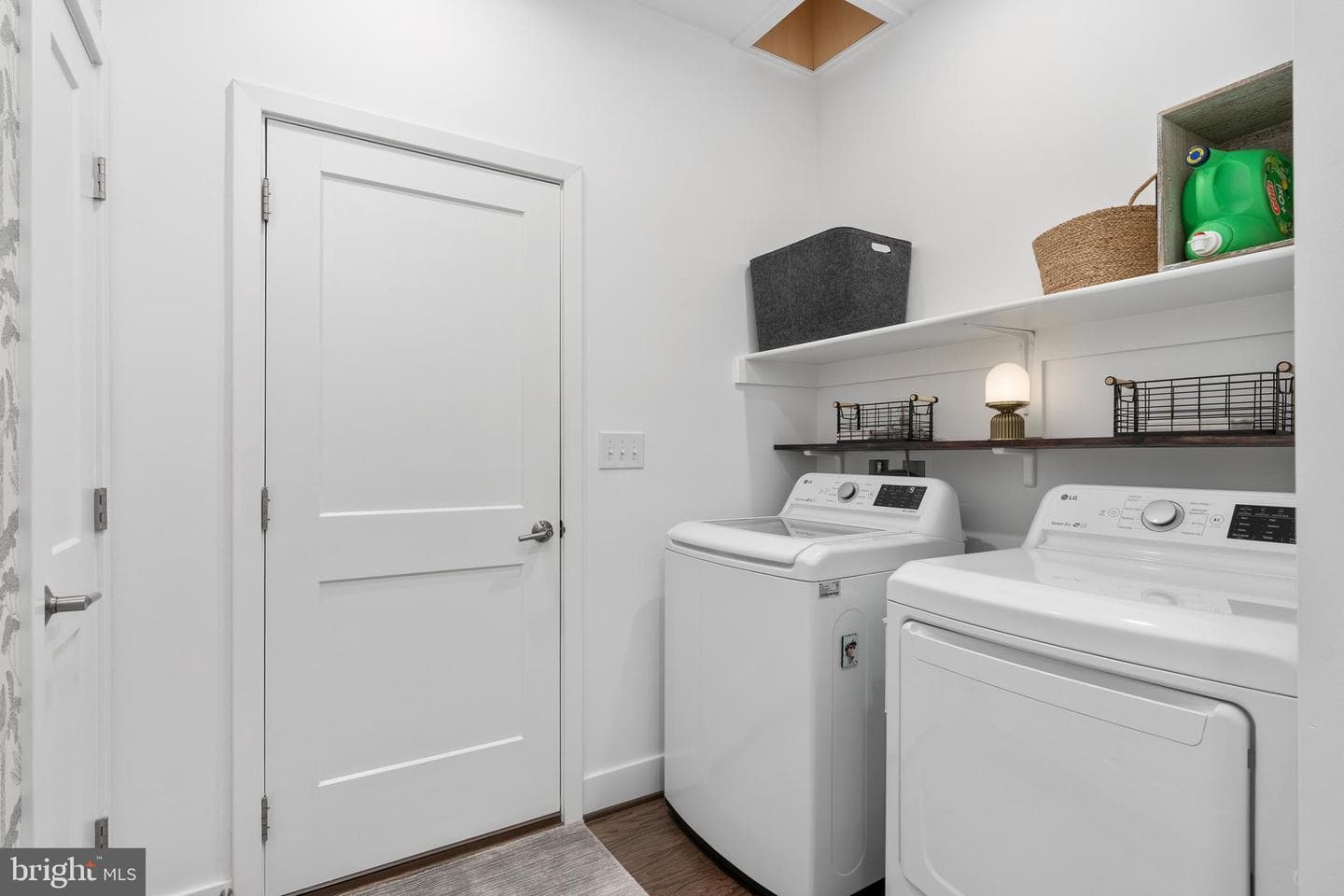 1209 Lakeview Parkway photo 18