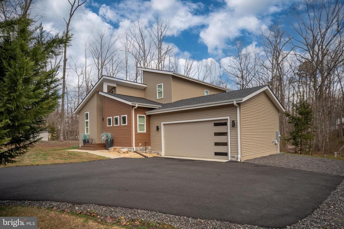 1209 Lakeview Parkway photo 5