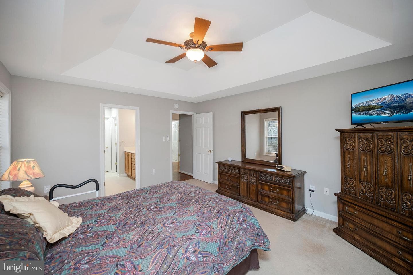 550 Harrison Circle photo 15