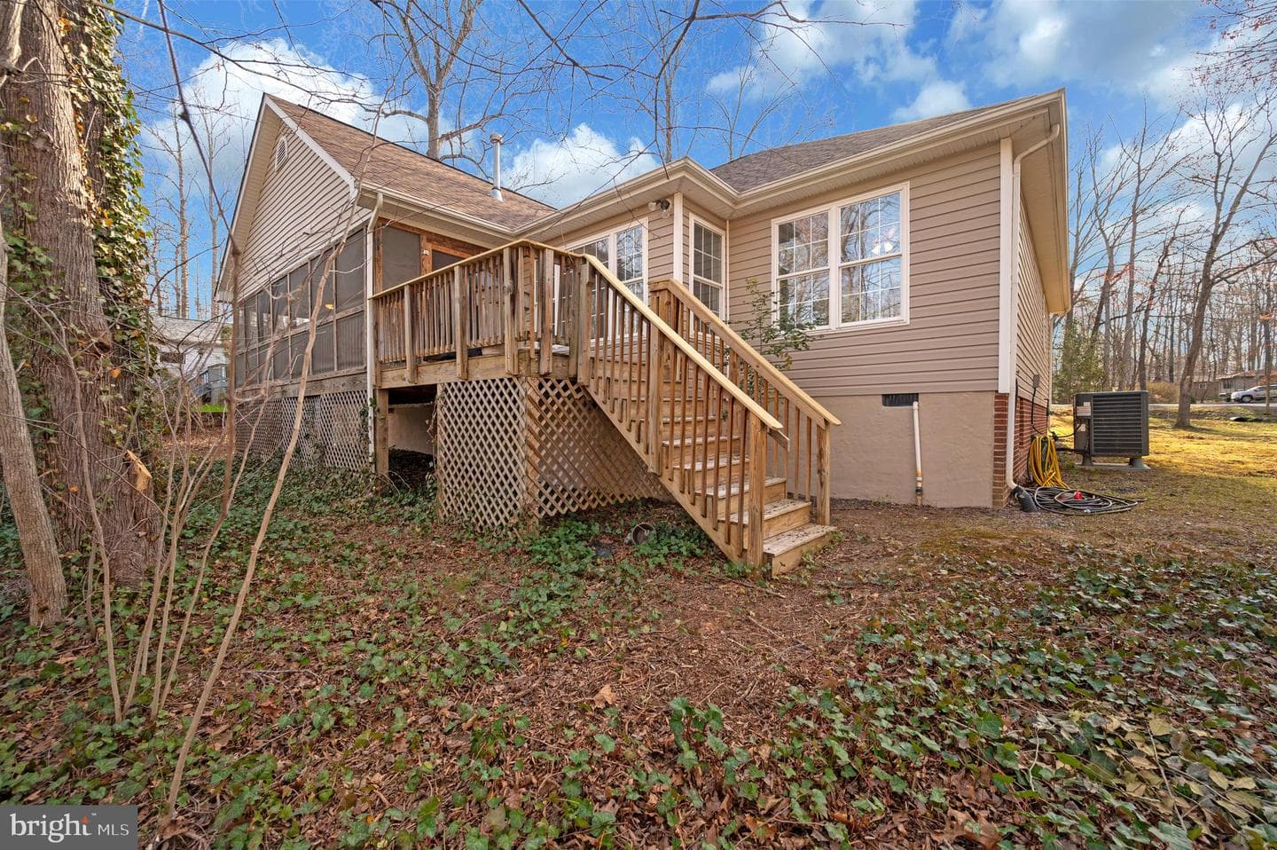 550 Harrison Circle photo 26