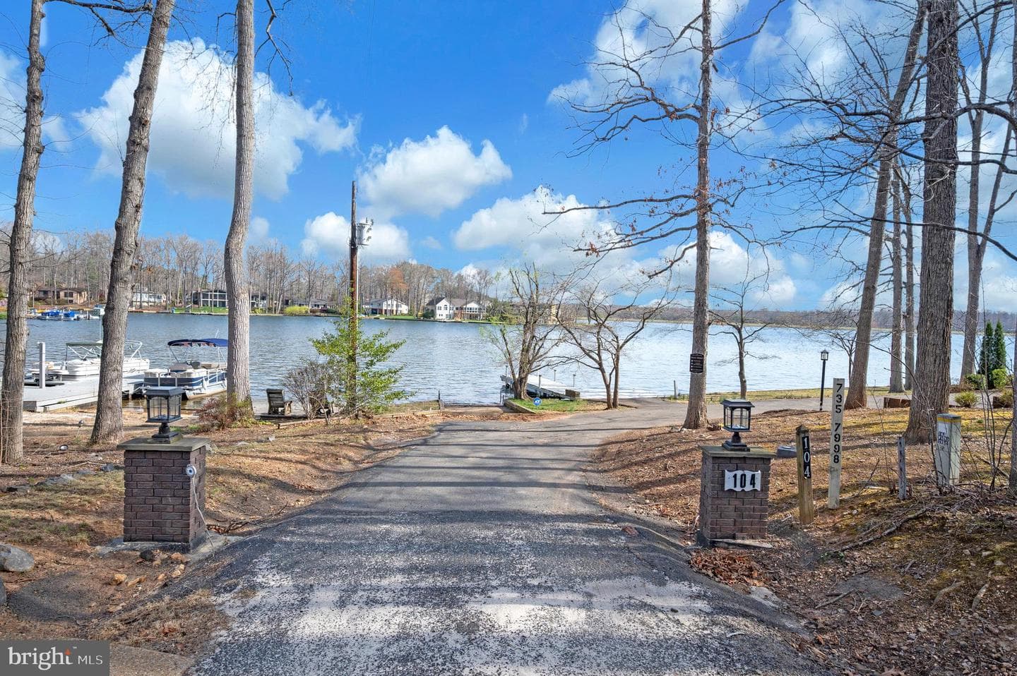 104 Spring Grove Lane photo 2