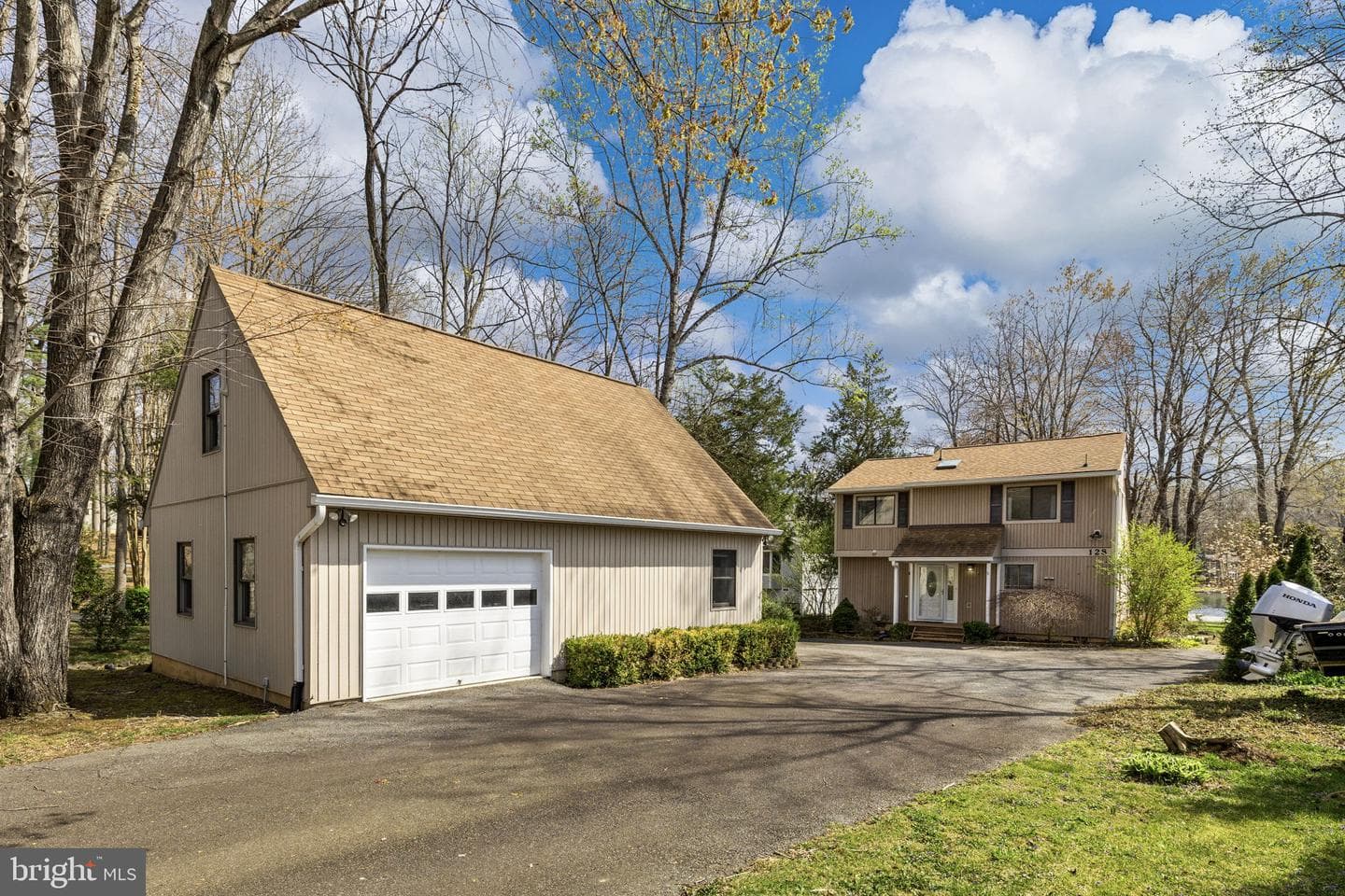 128 Harrison Circle photo 3