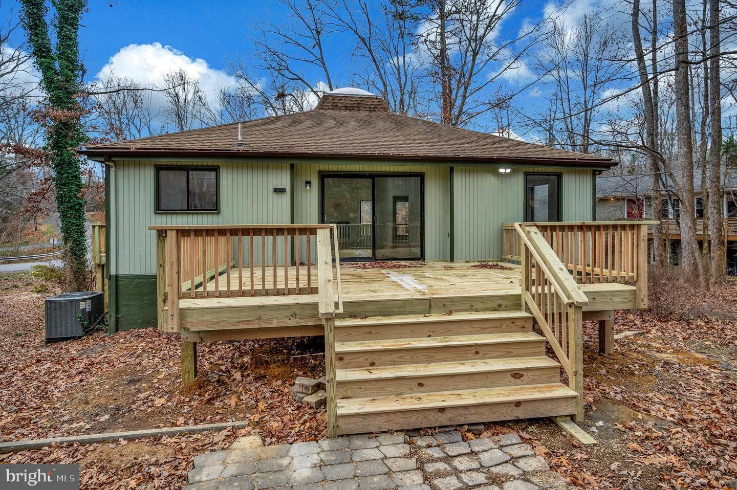 1201 Eastover Parkway photo 5