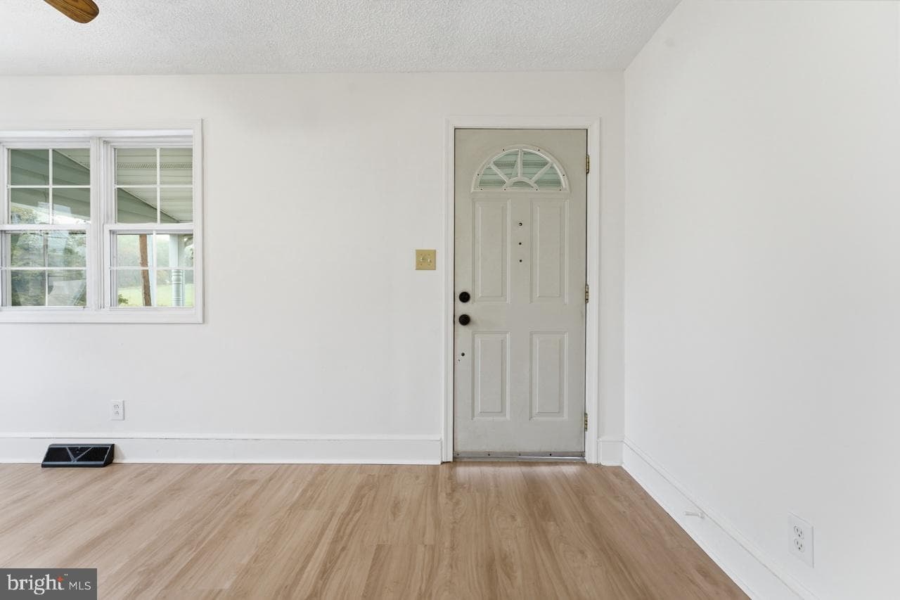 234 Landon Lane photo 8