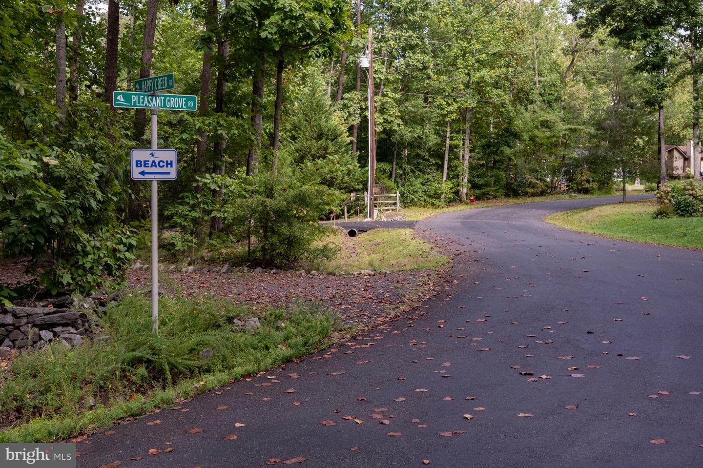 205 Monument Road photo 36