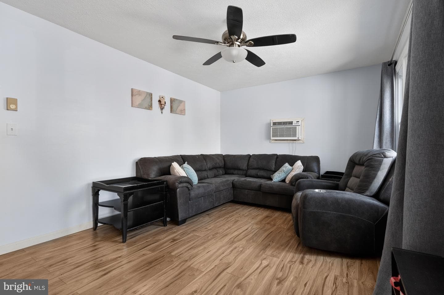 205 Monument Road photo 6