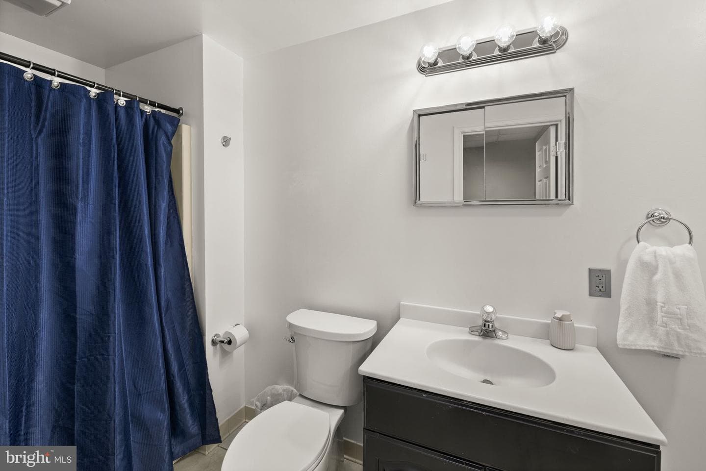 111 Chesterfield Court photo 47