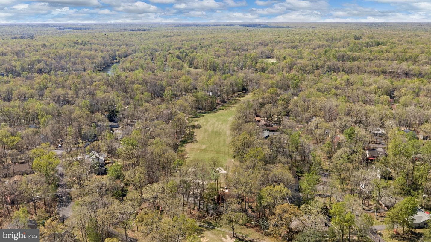 111 Chesterfield Court photo 51