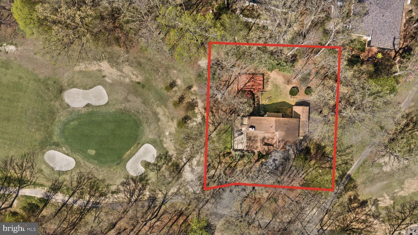111 Chesterfield Court photo 52