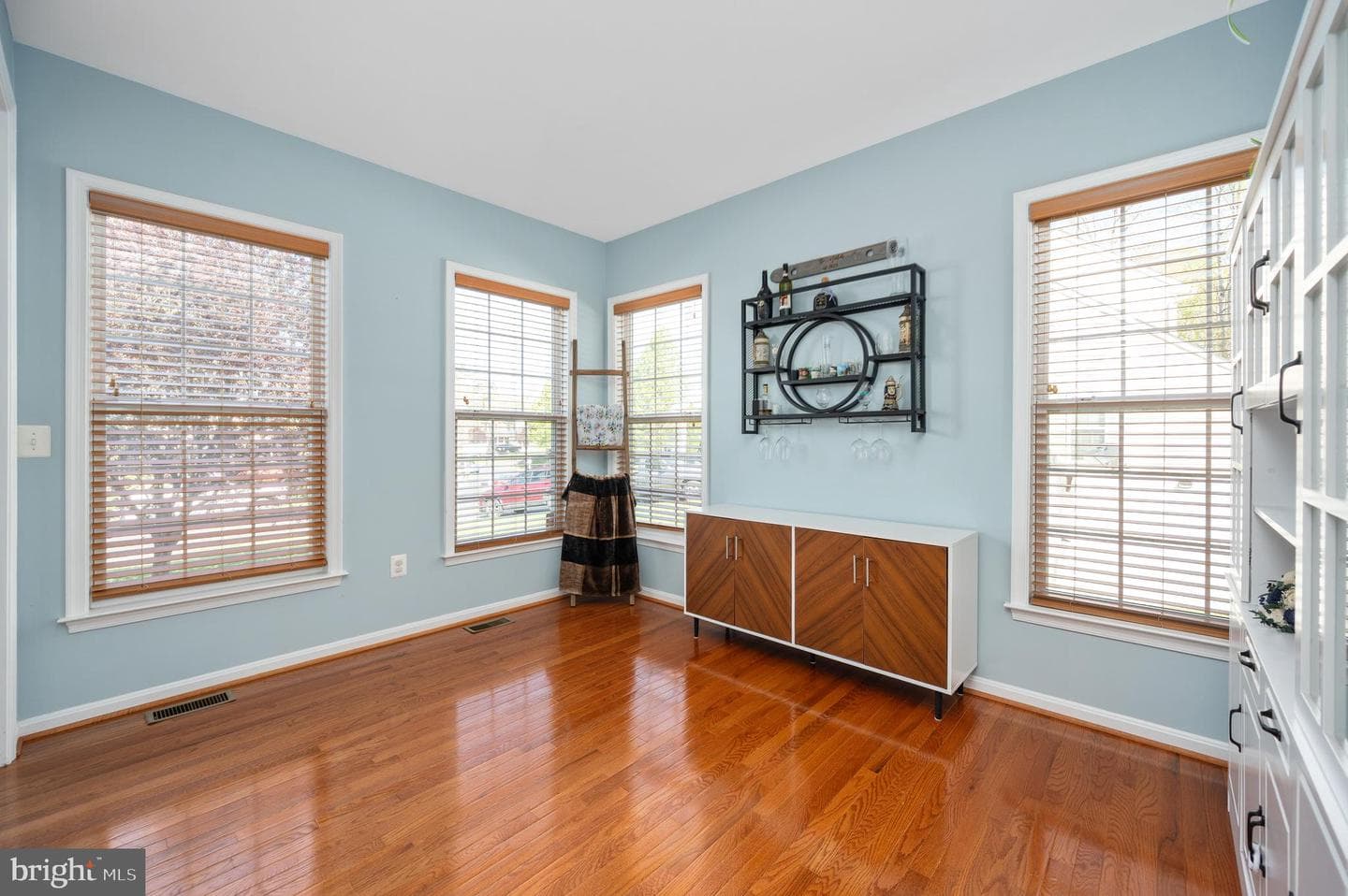 2417 Towering Oak Court photo 10
