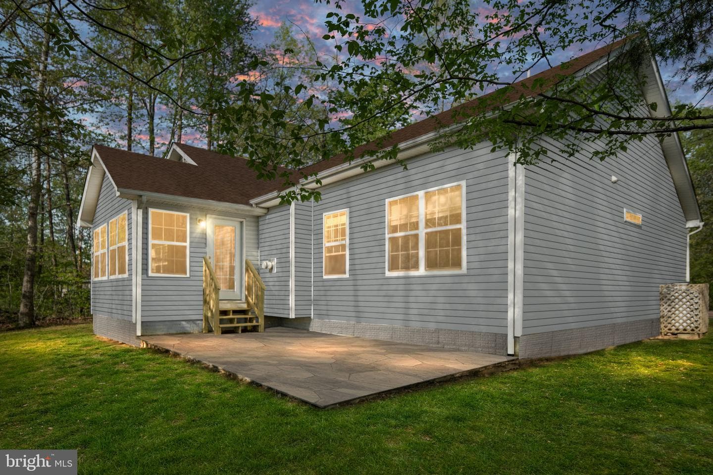 109 Cedar Court photo 2