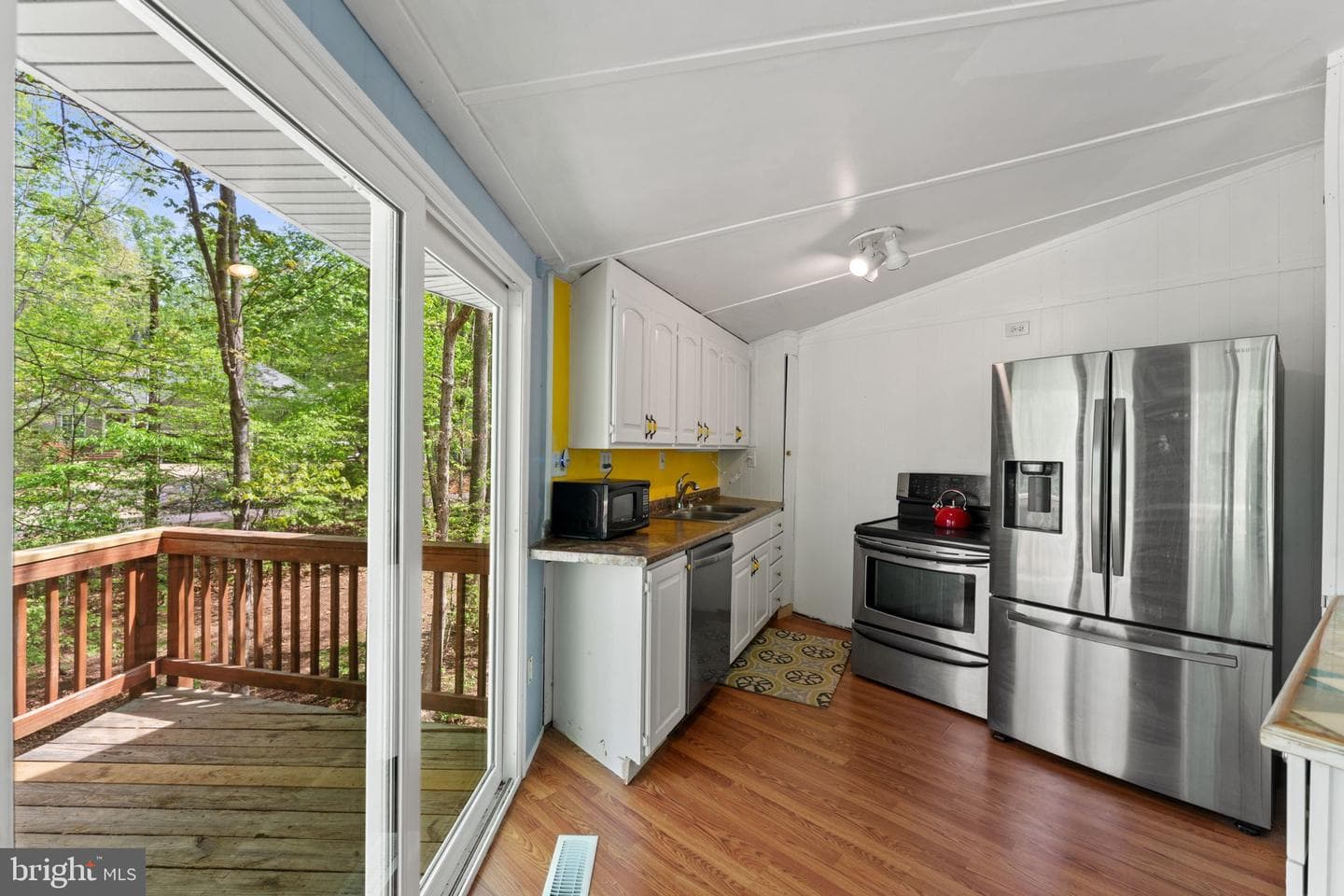 152 Edgemont Circle photo 13
