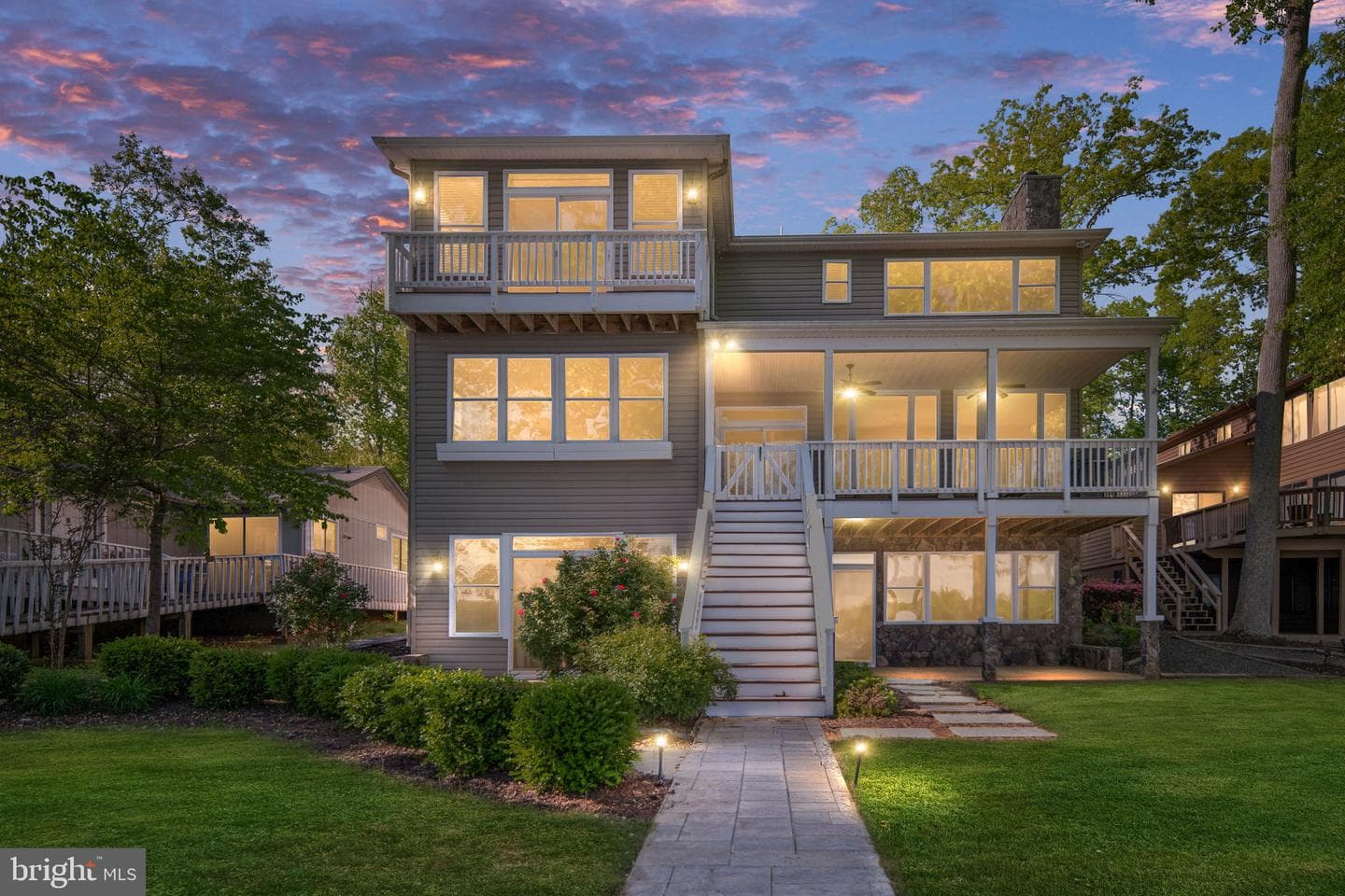 614 Cornwallis Avenue photo 87