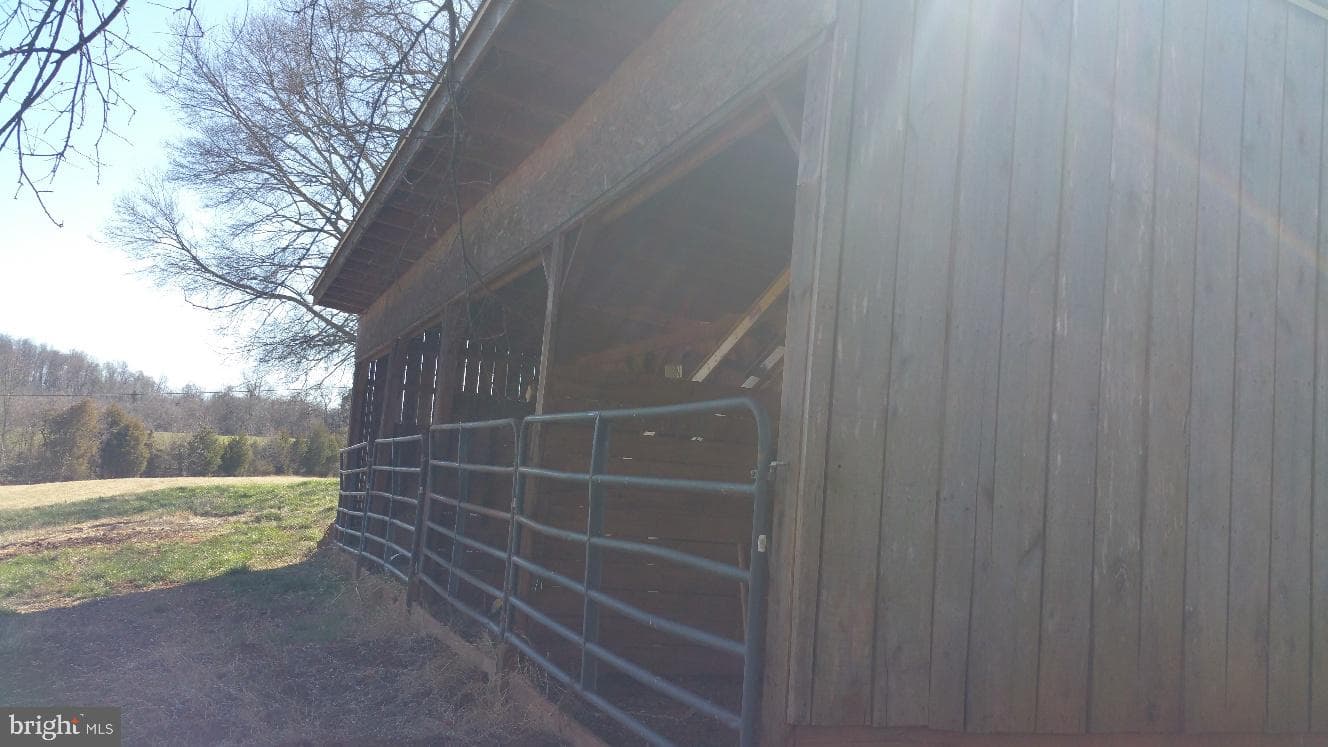 9471 Little Skyline Drive photo 23