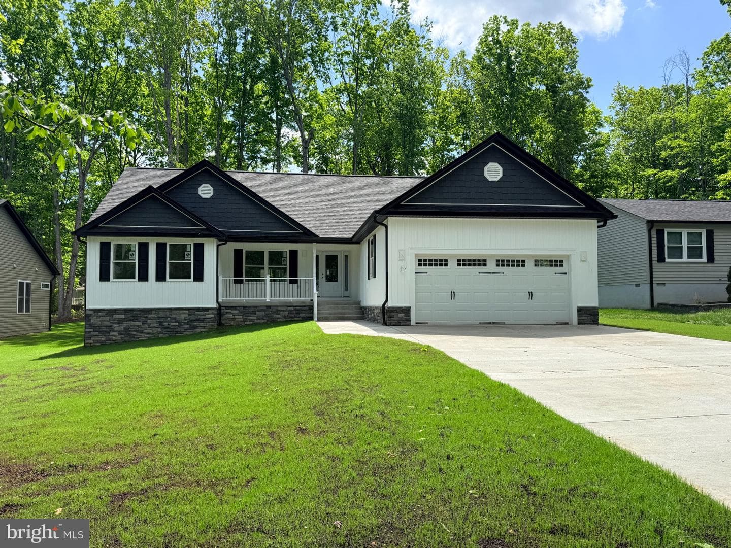 1233 Lakeview Parkway photo 5