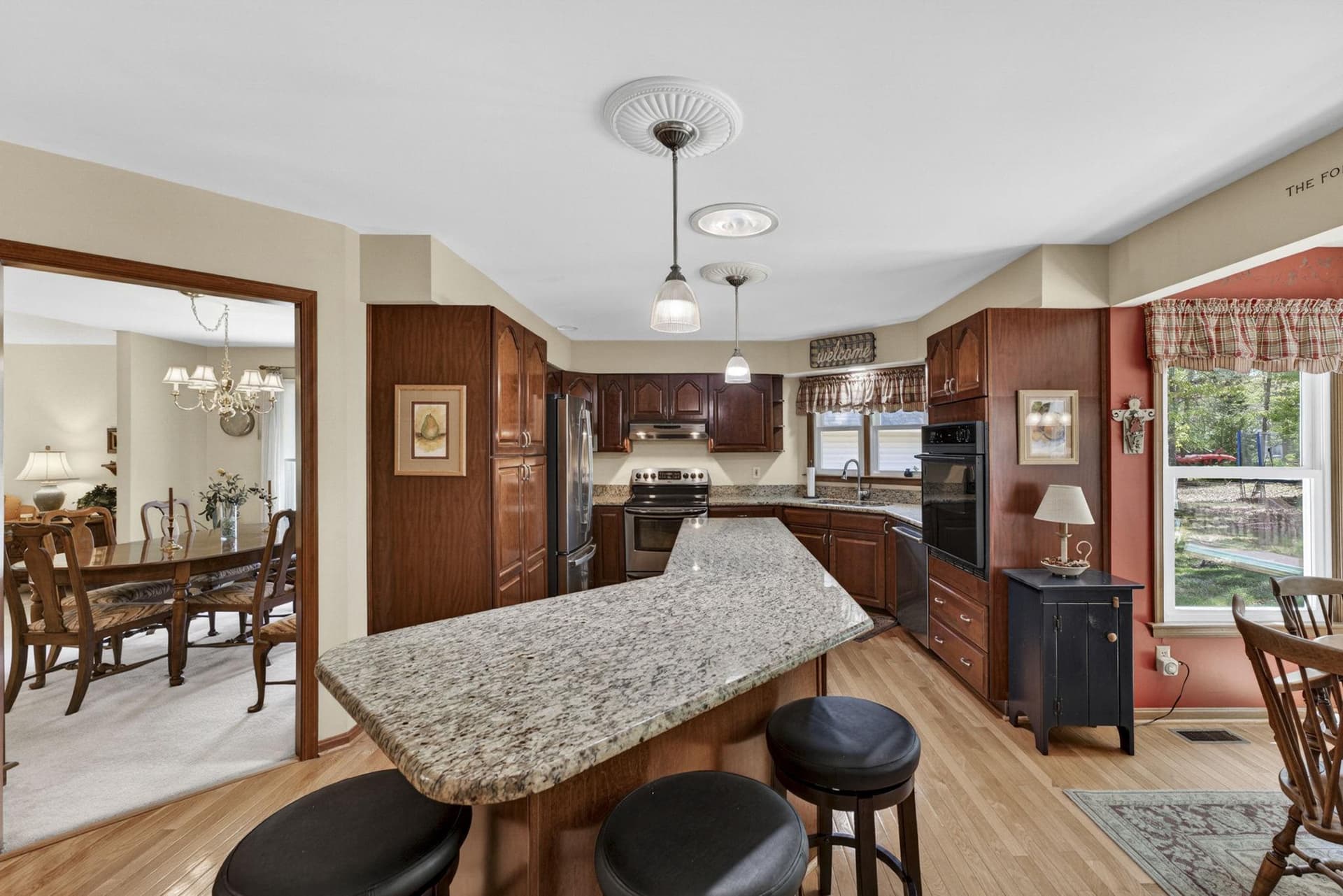 111 Patrick Henry Court photo 17