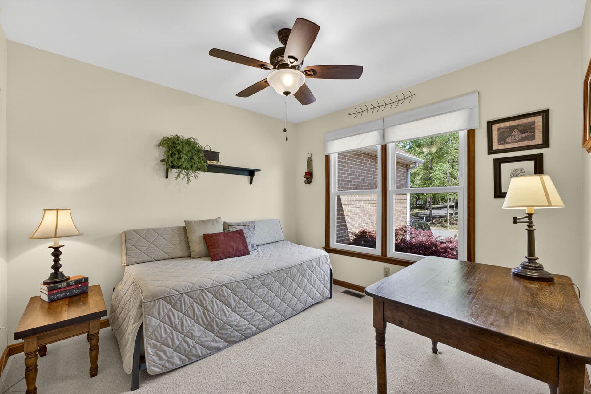 111 Patrick Henry Court photo 25