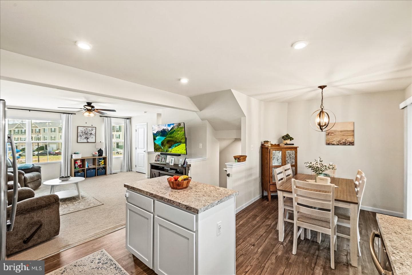 2854 Farzi Circle photo 12