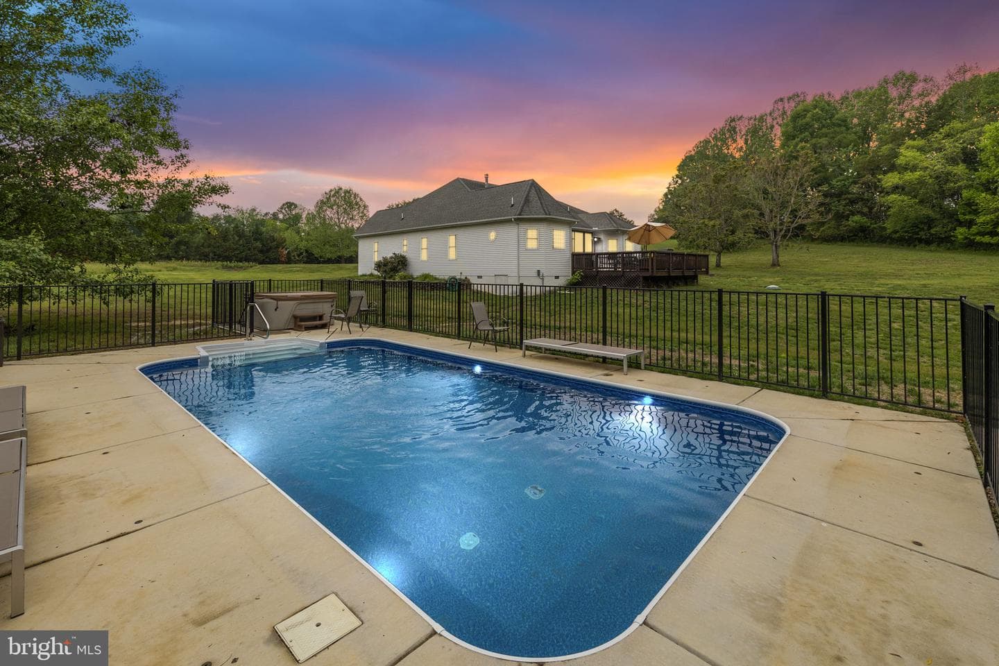 17289 Miss Mollys Lane, Orange