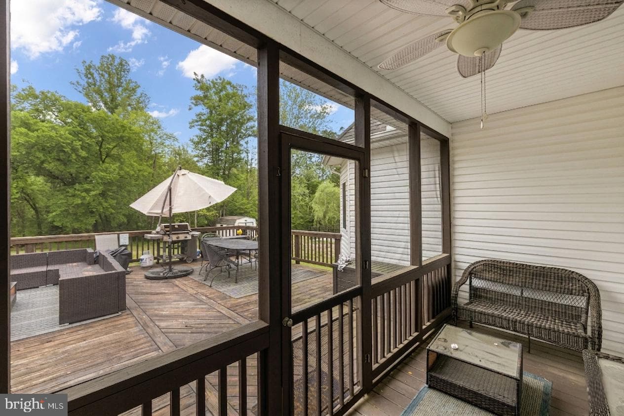 17289 Miss Mollys Lane photo 29