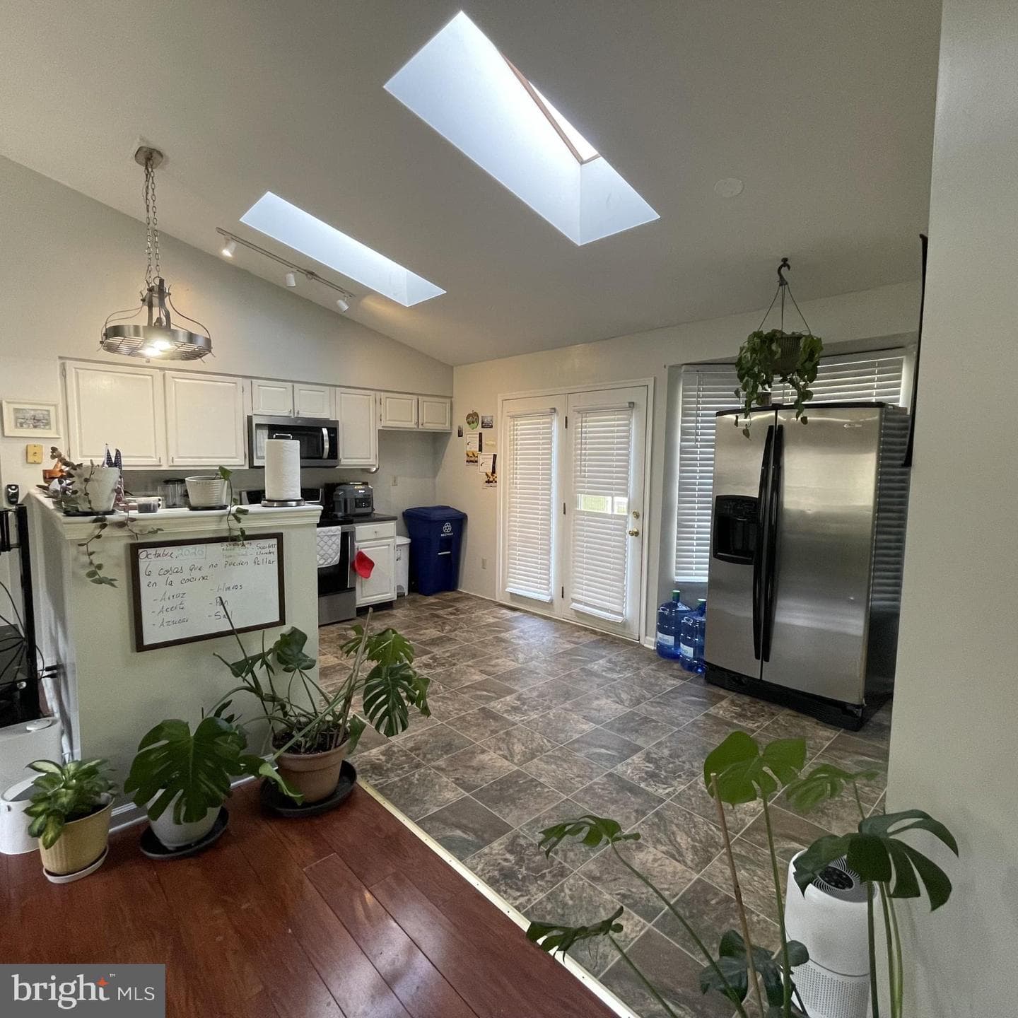 109 Fairfax Lane photo 15
