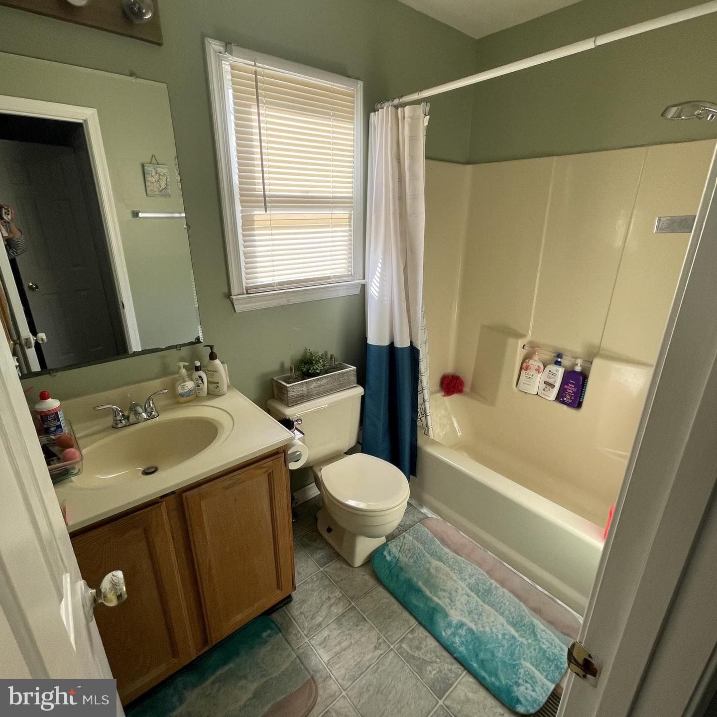 109 Fairfax Lane photo 20