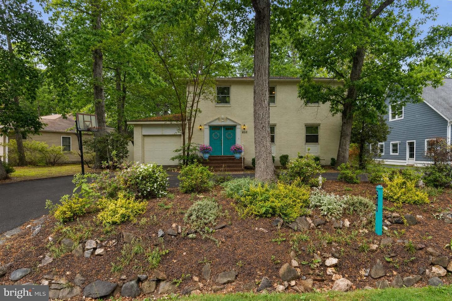 210 Limestone Lane photo 4