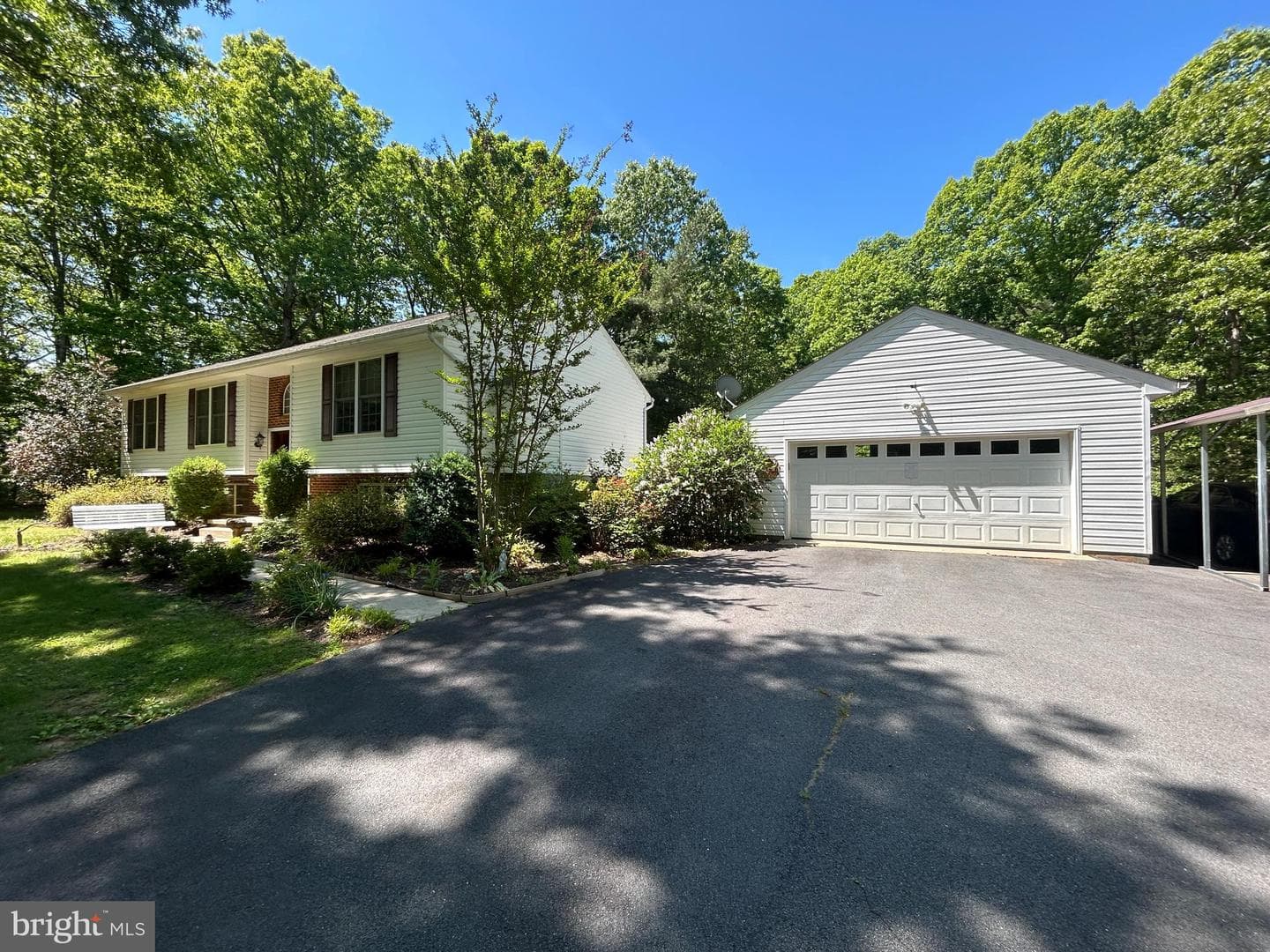 10278 Redbud Road photo 2