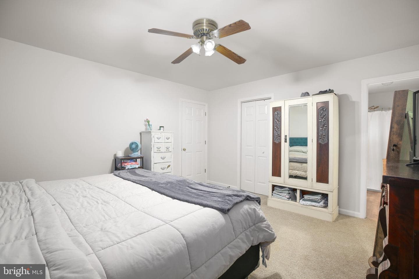 132 Jefferson Avenue photo 16
