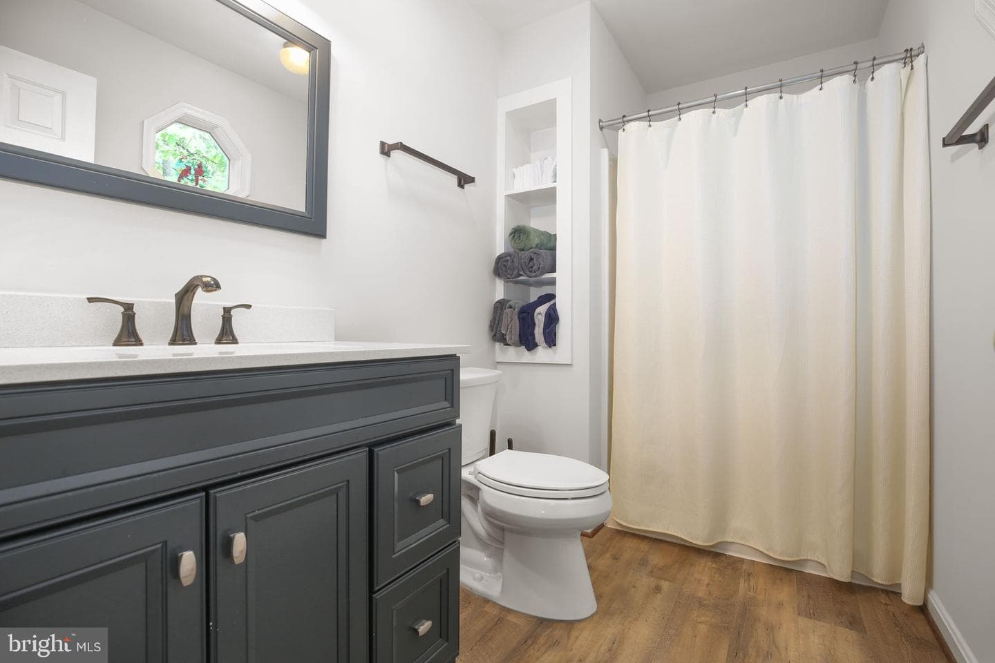 132 Jefferson Avenue photo 18