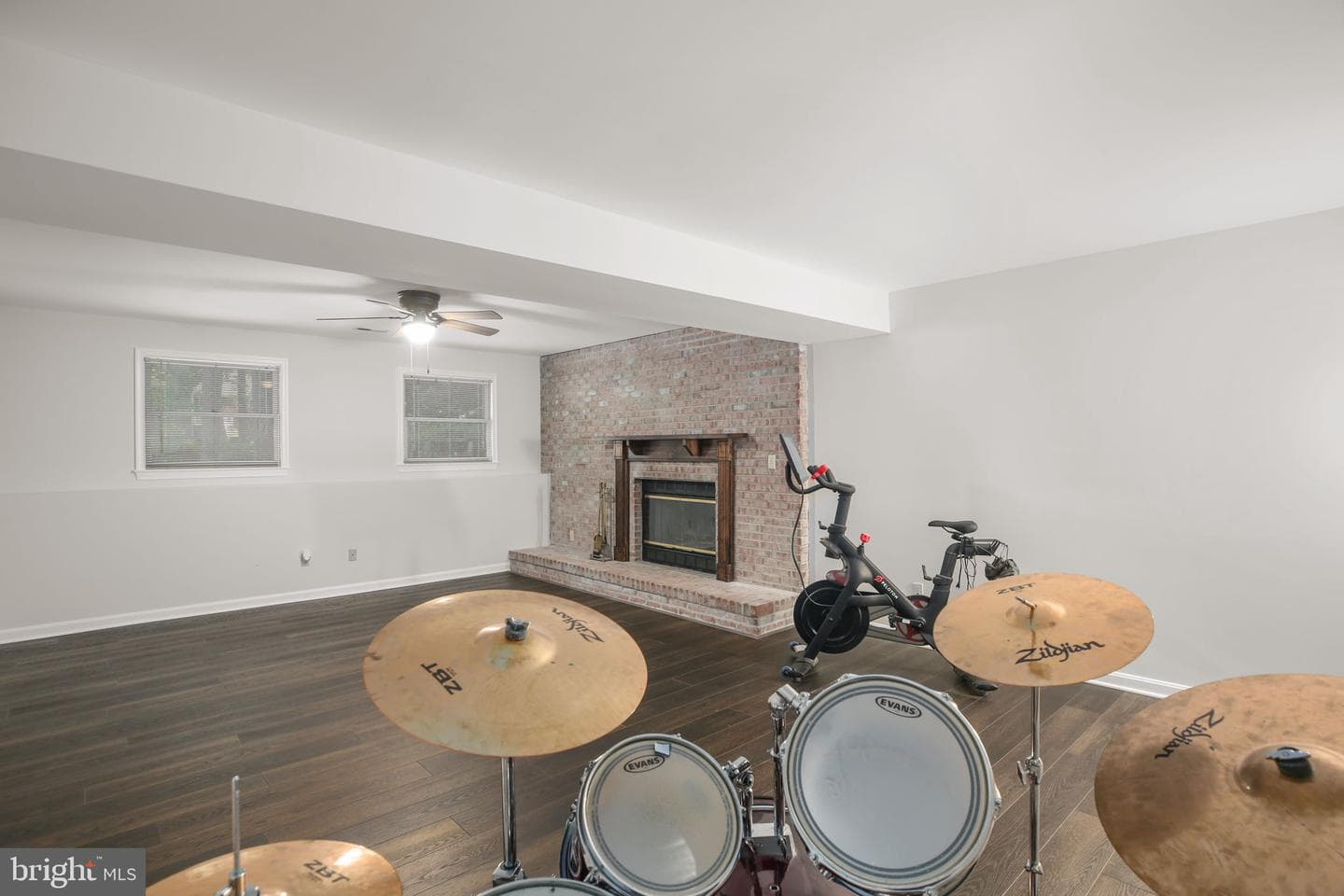 132 Jefferson Avenue photo 33