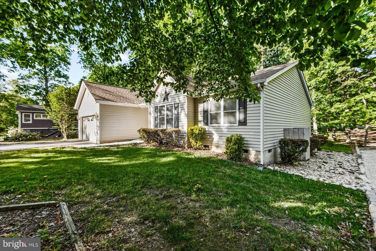 130 Green St photo 8