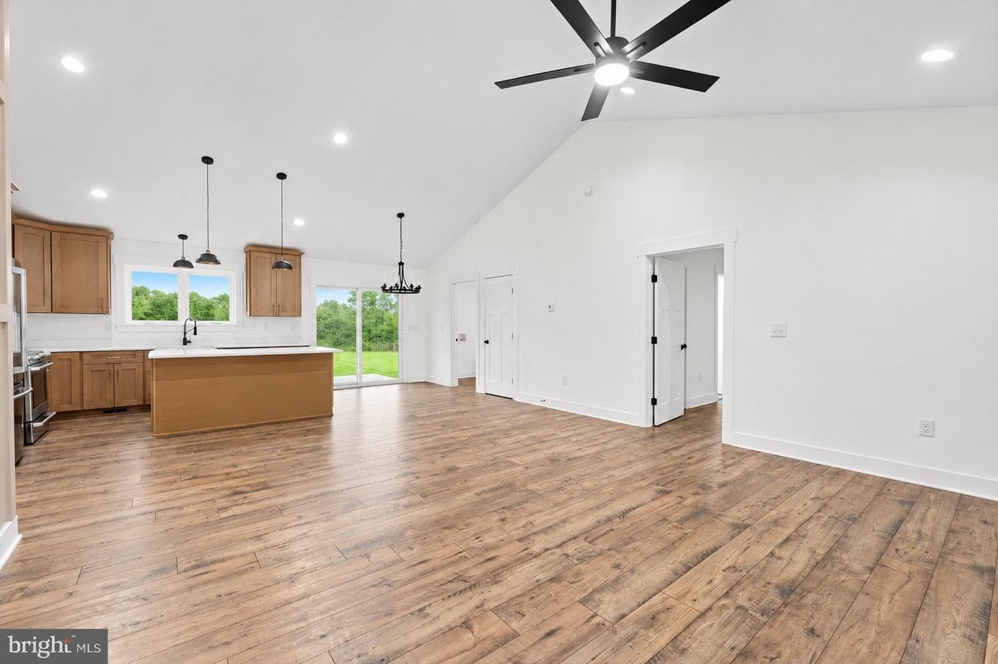 26416 Isabelle Dr photo 33