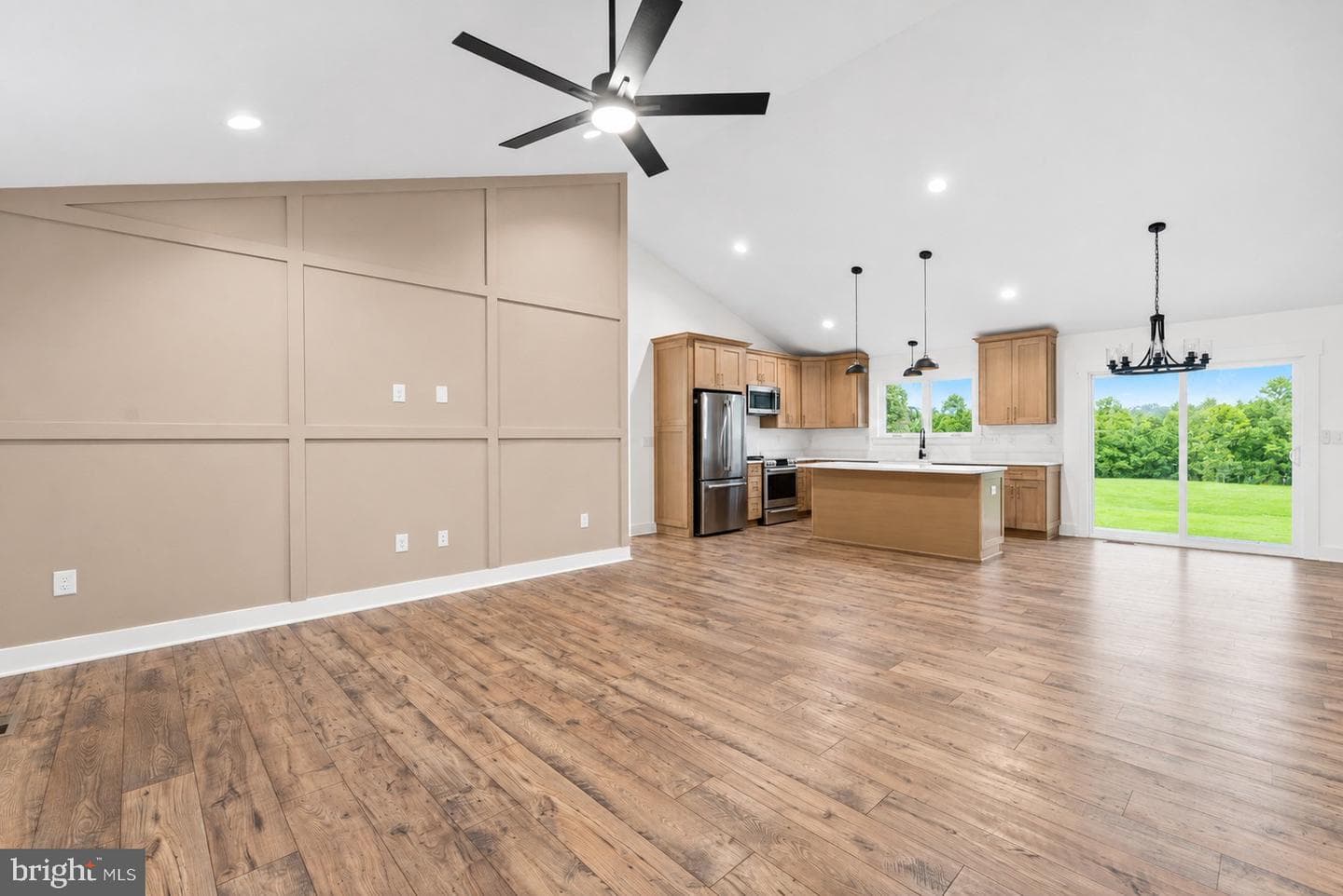26416 Isabelle Dr photo 35
