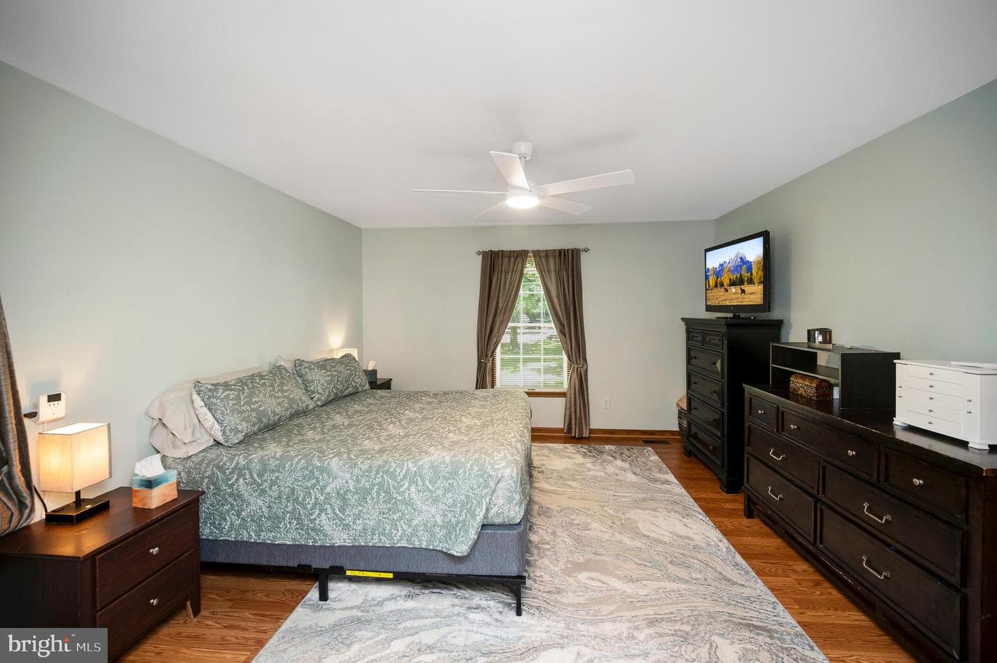 124 Republic Avenue photo 23