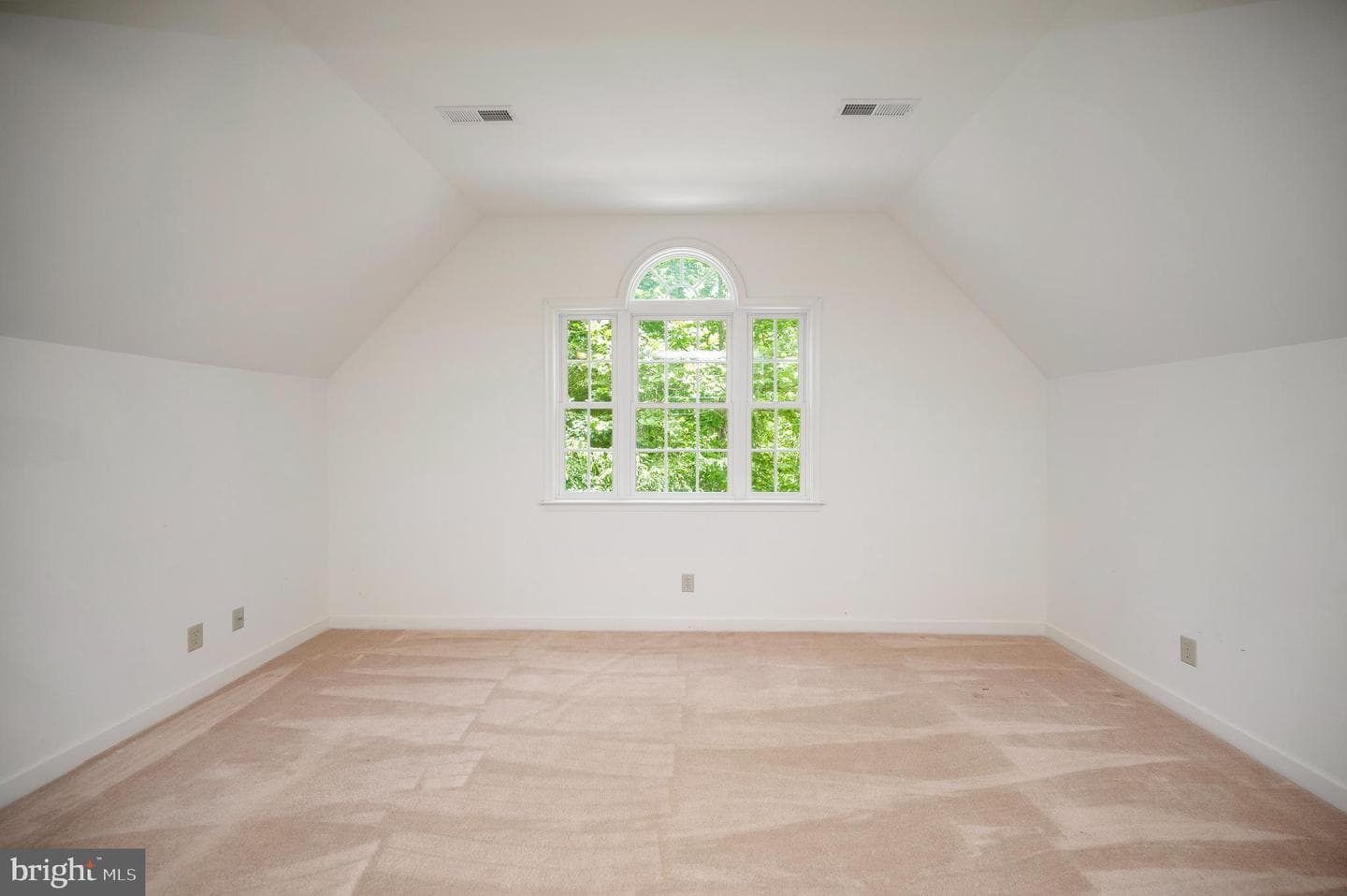 909 Eastover Parkway photo 39