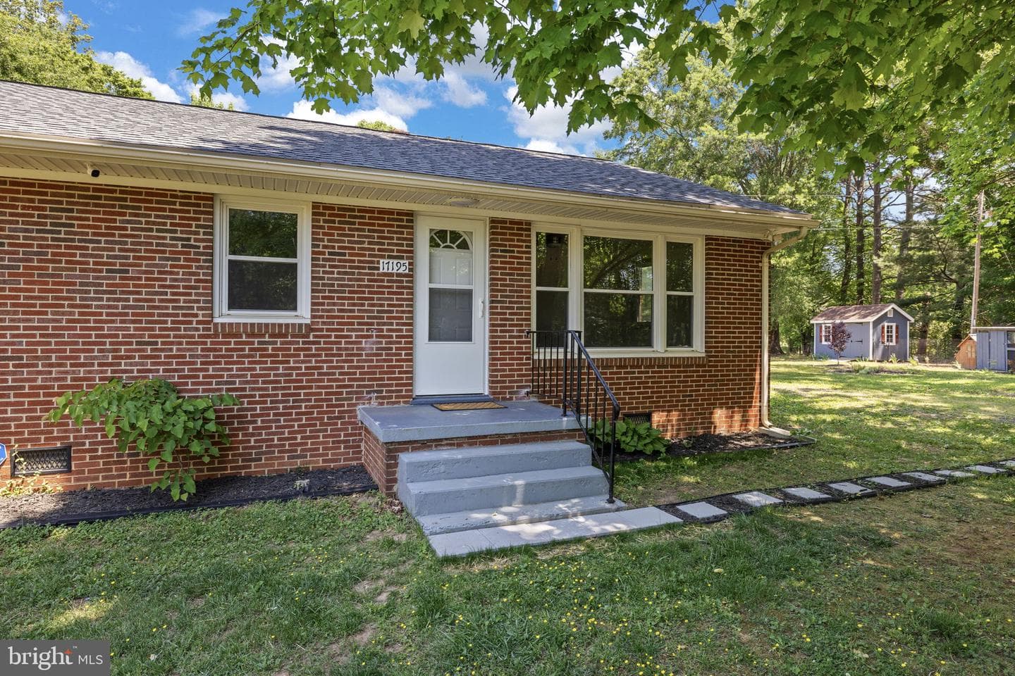 17195 Oakshade Road photo 4