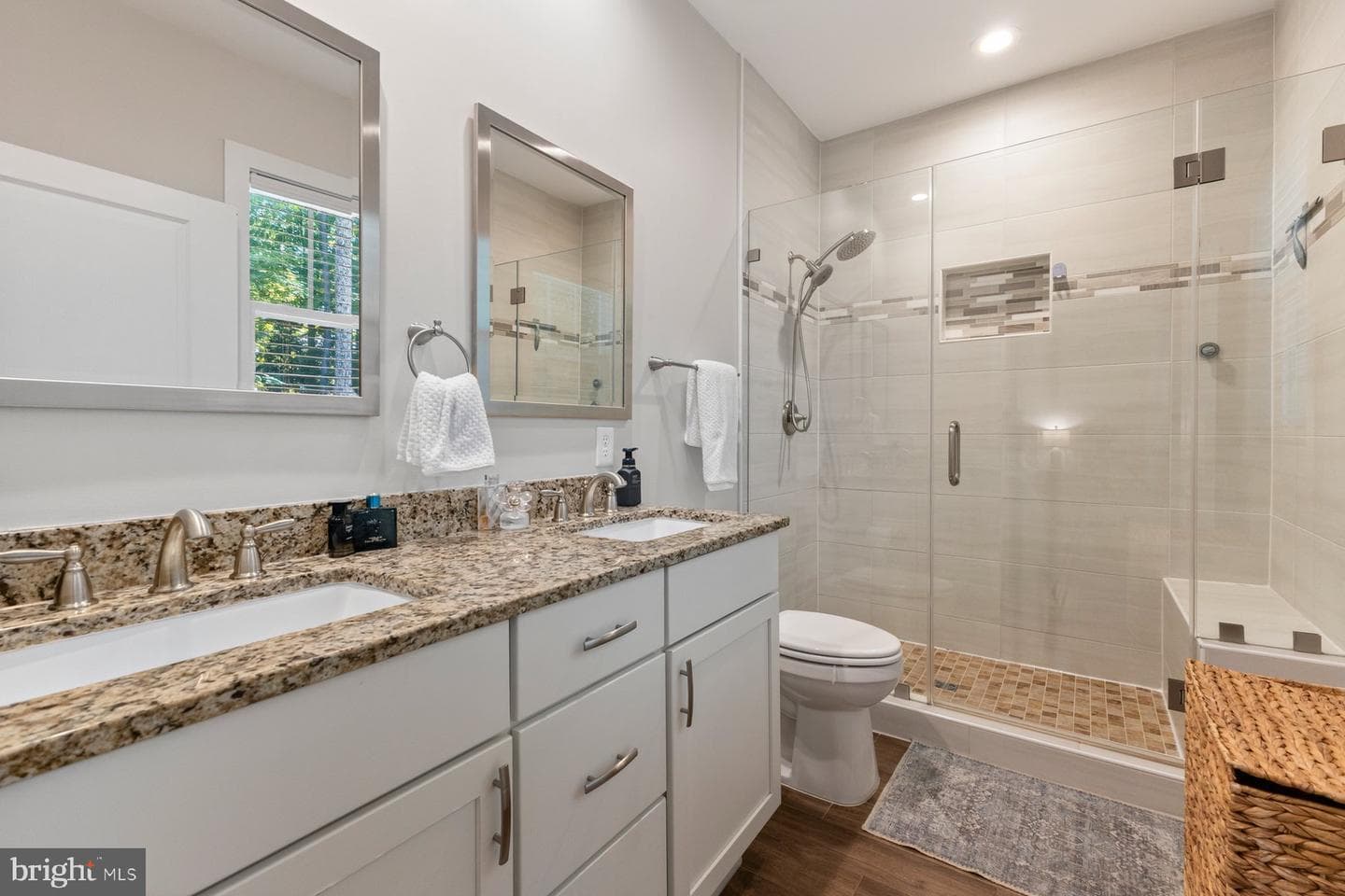105 Edgemont Circle photo 24