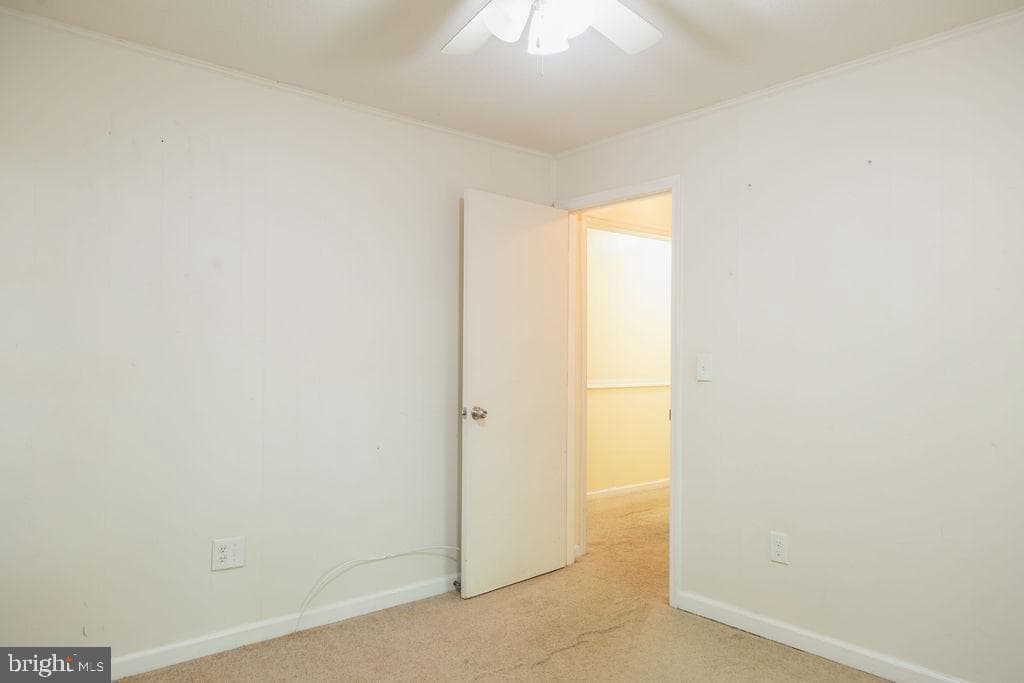 207 Creekside Drive photo 25