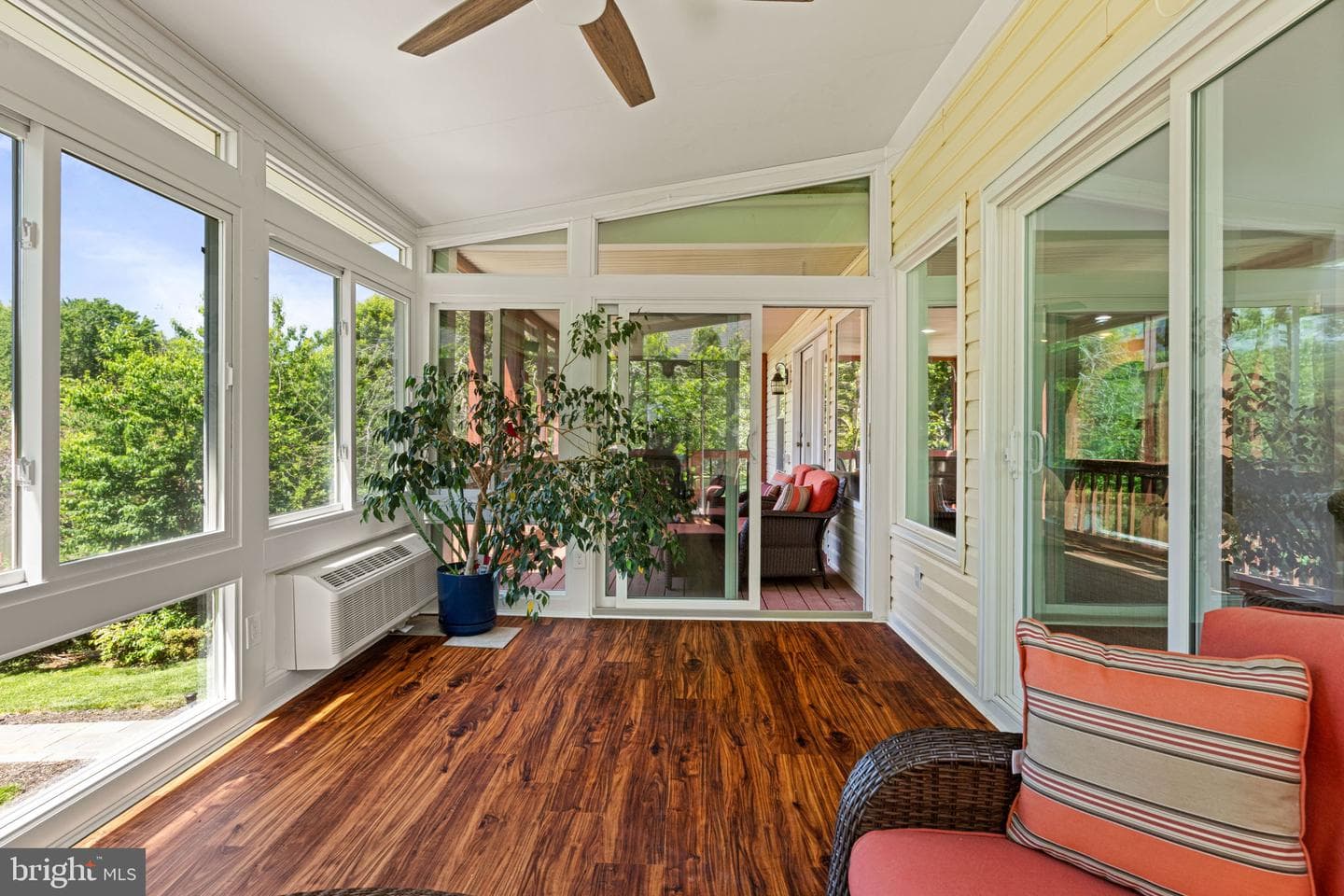 124 Harrison Circle photo 35