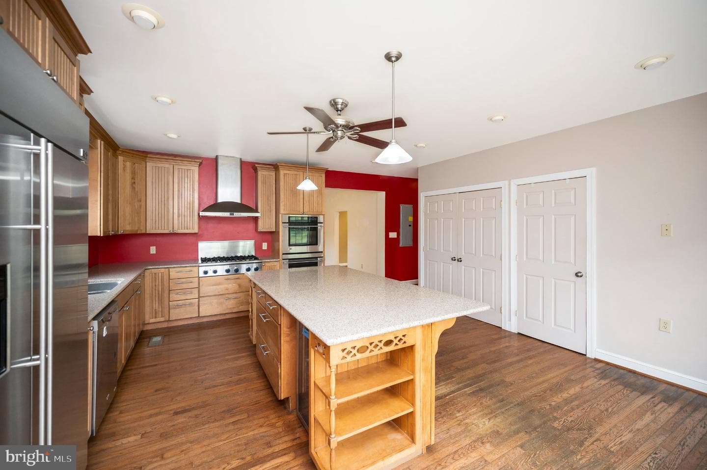 23202 Village Road photo 24