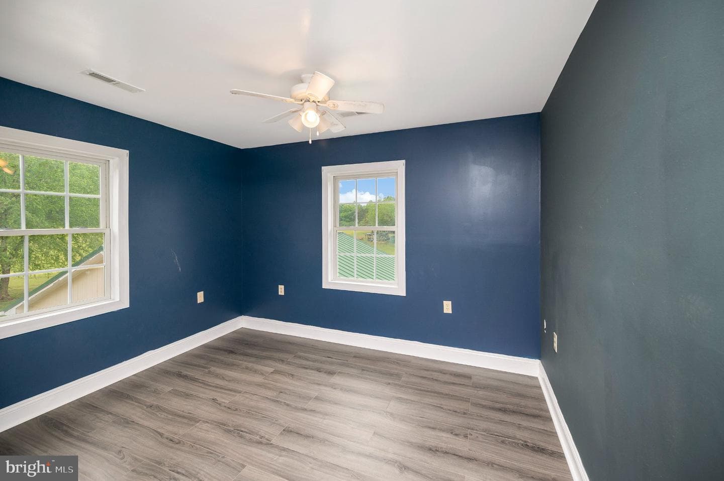 23202 Village Road photo 42