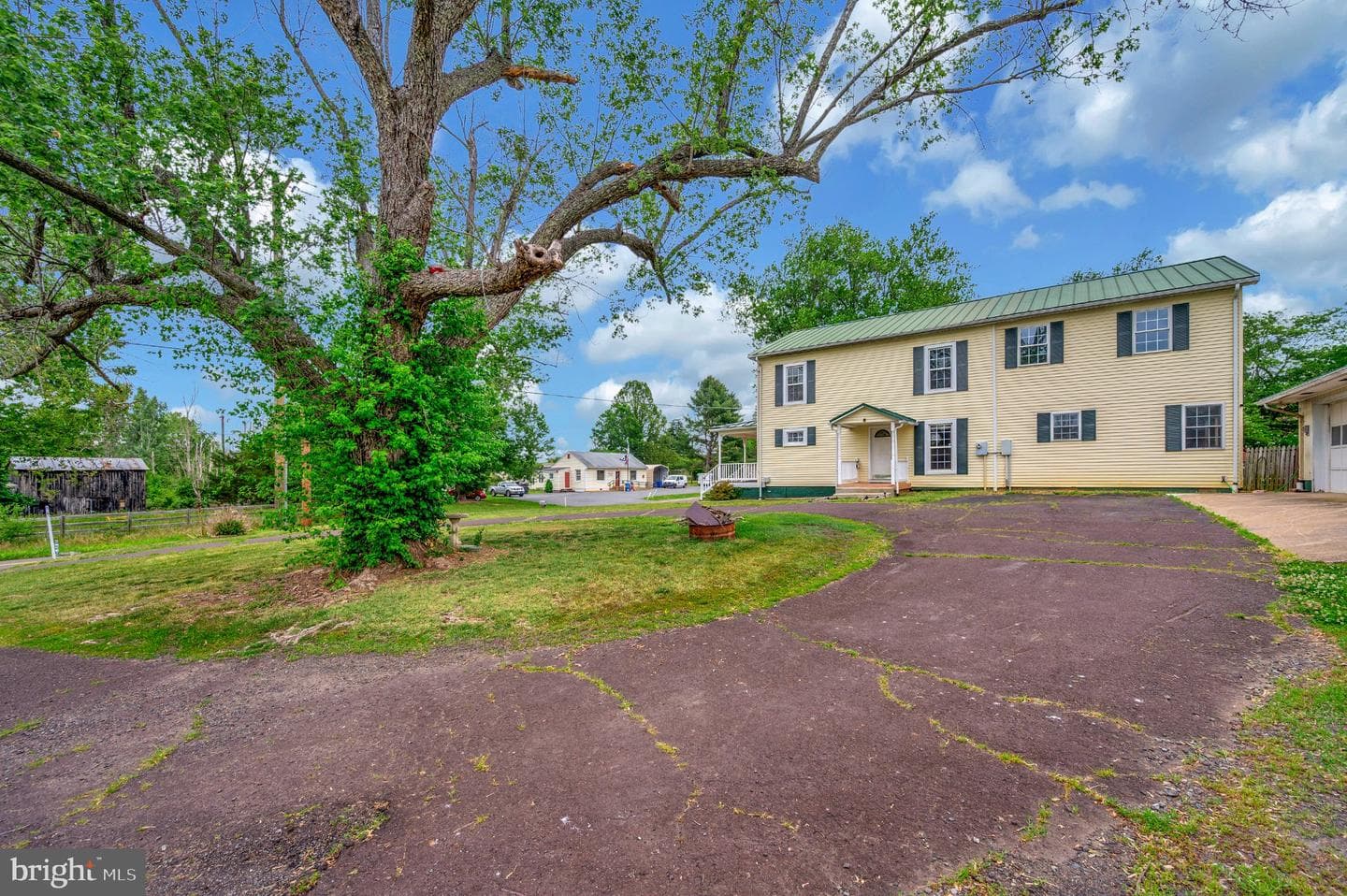 23202 Village Road photo 53