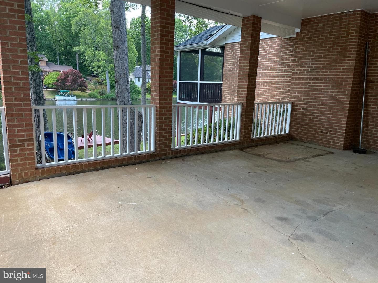 216 Wilderness Ln photo 5